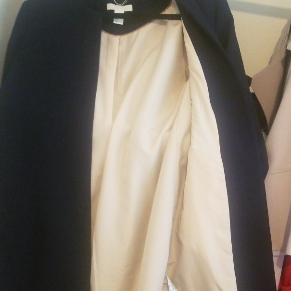 Blazer - Picture 2 of 3